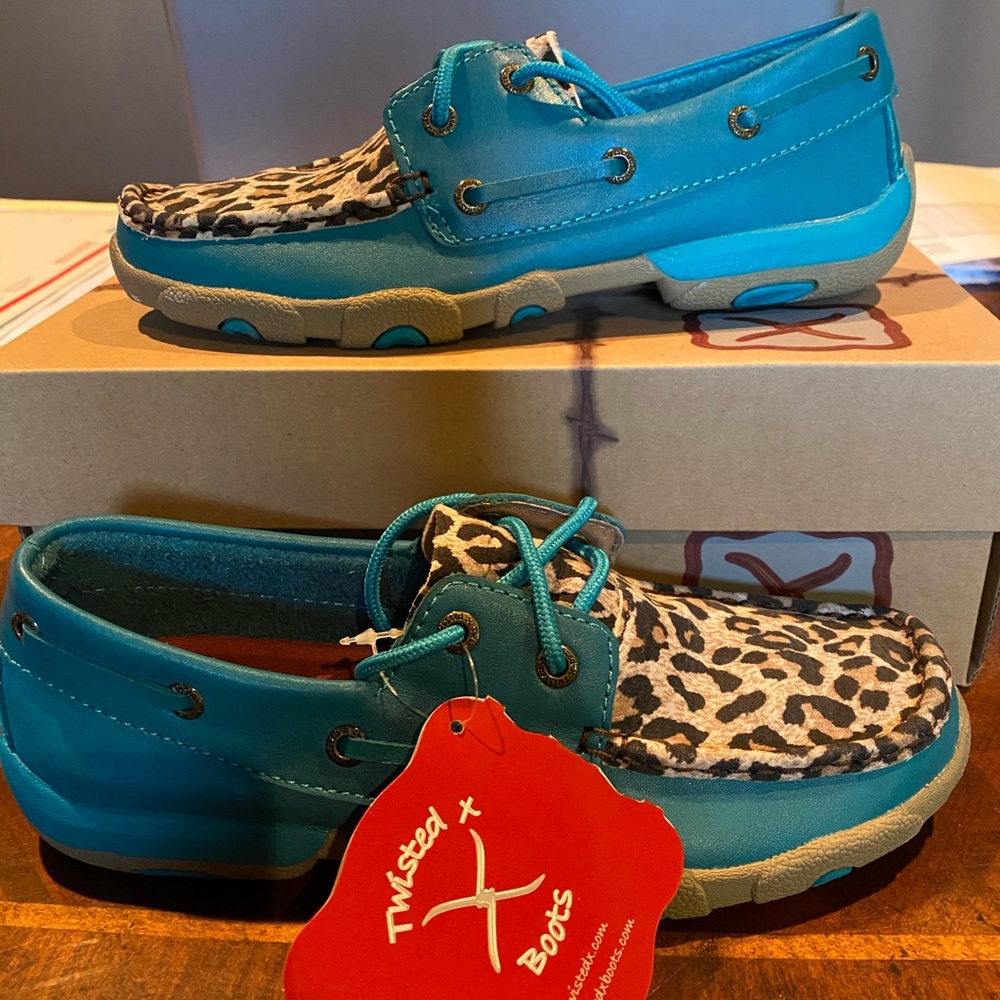 Twisted X women’s loafers